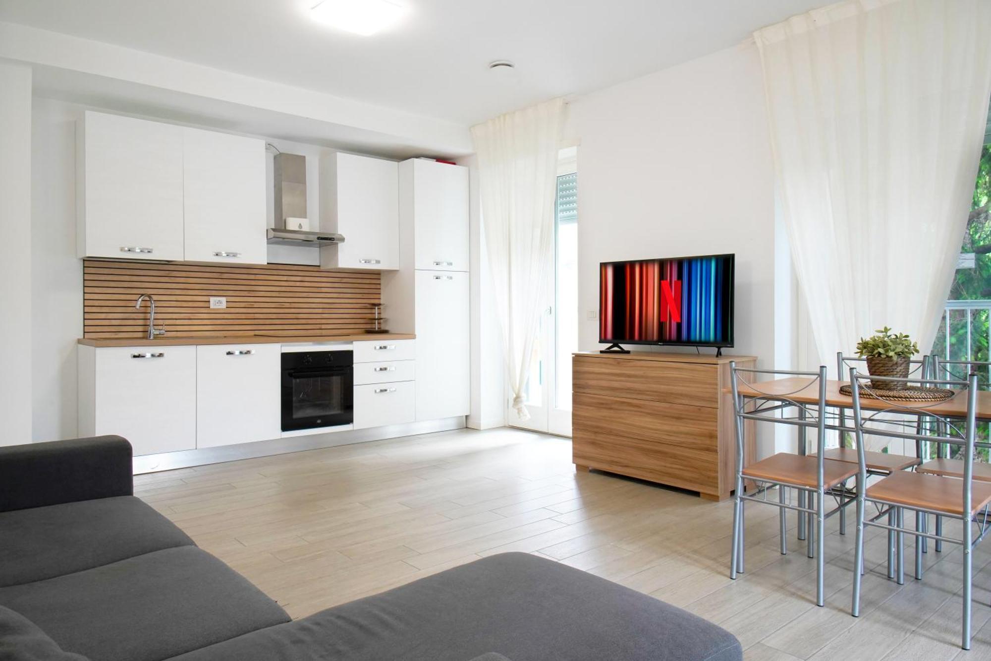Casa Ideale Tim Appartmanti Moderni Vicina Al Centro ليكو المظهر الخارجي الصورة
