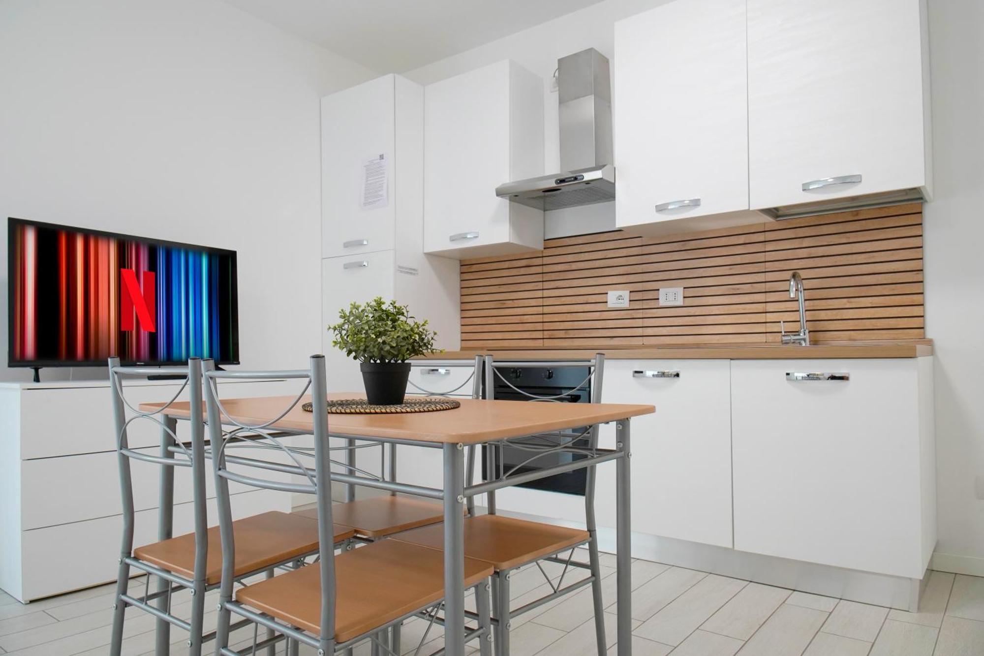 Casa Ideale Tim Appartmanti Moderni Vicina Al Centro ليكو المظهر الخارجي الصورة